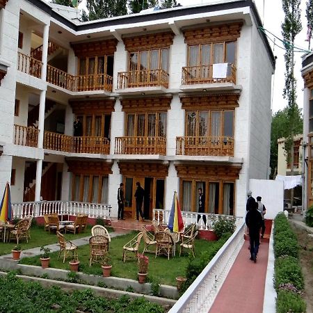 Hotel Kidar à Leh Extérieur photo