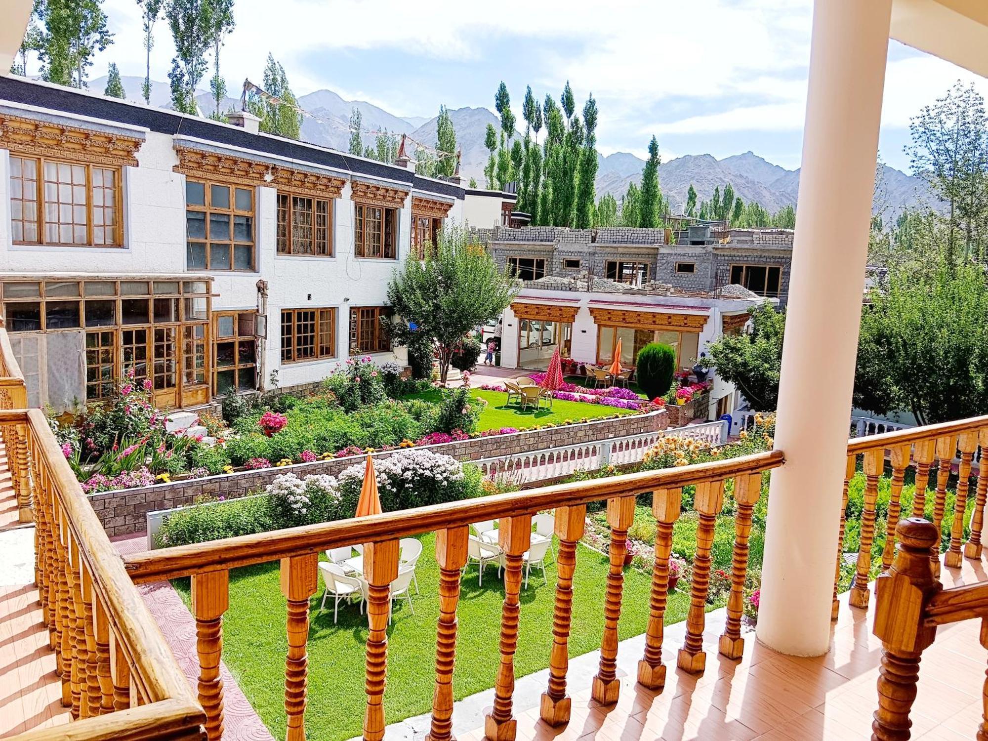Hotel Kidar à Leh Extérieur photo