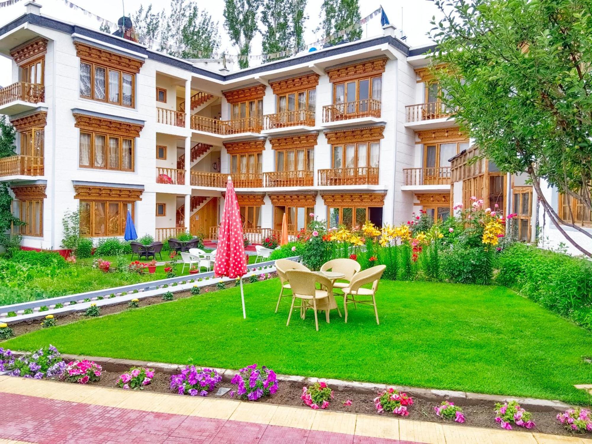 Hotel Kidar à Leh Extérieur photo